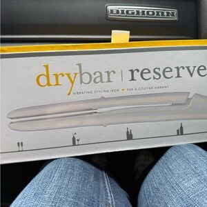 Drybar Reserve Vibrating Styling Iron